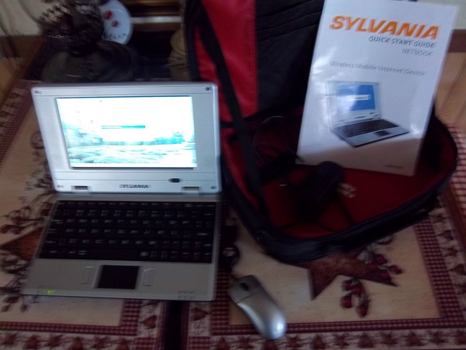 Sylvania Netbook synet7WID Used very little