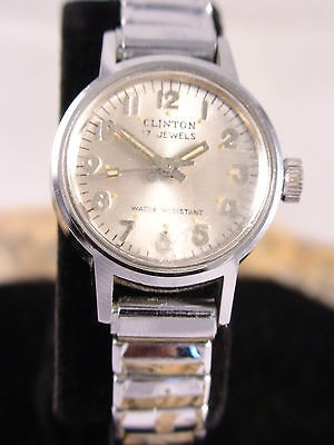   VTG LADIES SILVER TONE NURSE MEDIC WIND UP WATCH WORKS NICE BAND