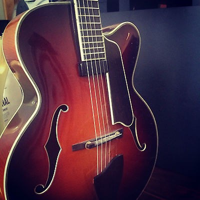 Eastman AR 810ce Archtop Acoustic Guitar