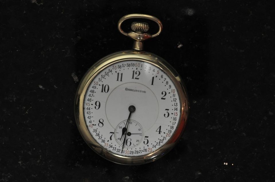   SIZE BURLINGTON 21J POCKET WATCH MONTGOMERY DIAL BUCK CASE KEEPS TIME