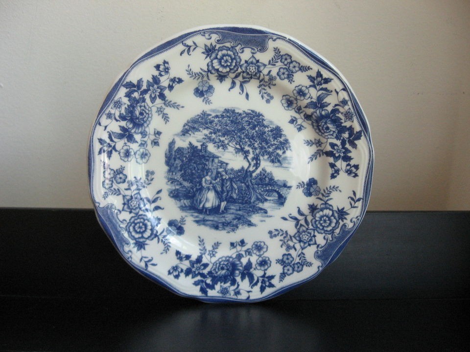 QUADRIFOGLIO CERAMICA ITALY BLUE WHITE 2 PLATES SET