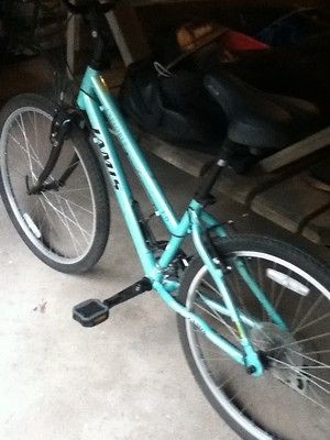 jamis explorer 1.0 girls bike, good carrigage trail bike , used very 