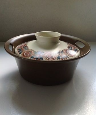 Figgjo Flint   Made in Norway ASTRID 7 3/4 Covered Casserole