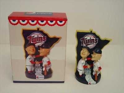 Newly listed 2010 Minnesota Twins Minnie & Paul SGA Bobblehead (SKU 