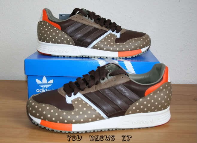 BRAND NEW ADIDAS APS + UK 9 DEADSTOCK ORIGINALS 80s