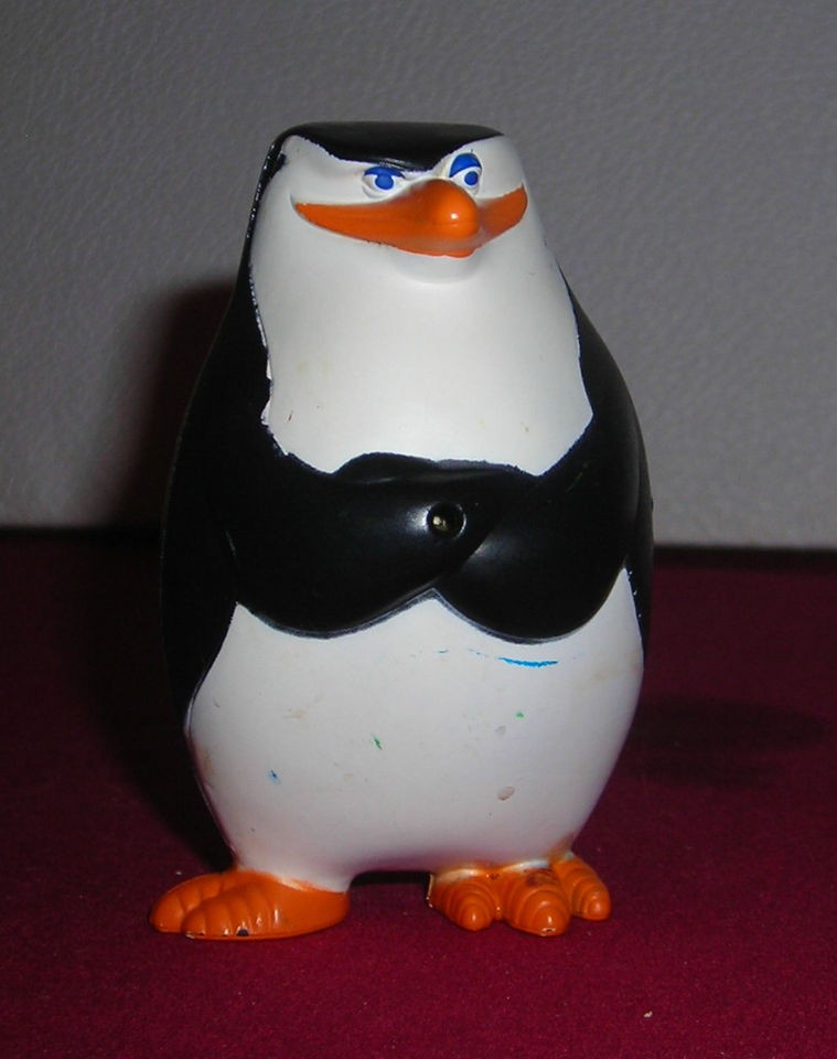 McDonalds PENGUINS of MADAGASCAR Lot of 8 Toy Figures +