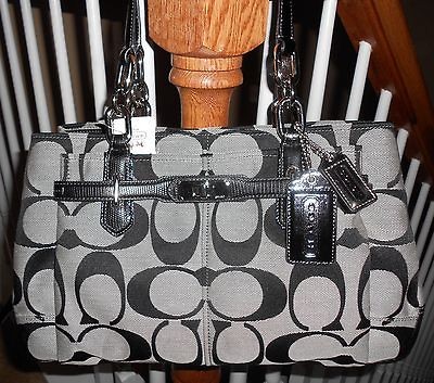 COACH CHELSEA SIGNATURE JAYDEN CARRYALL HANDBAG BLACK WHITE/BLACK 