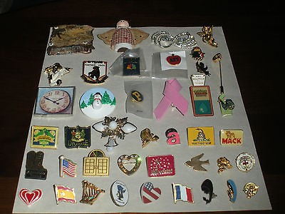 Lot of 42 Pins, Christmas, flags, religious, ribbons,Patrio​tic 