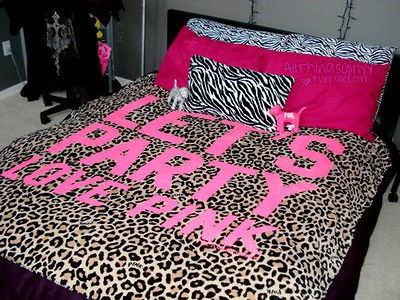 NWT Victorias Secret PINK Stadium Blanket Leopard Cheetah