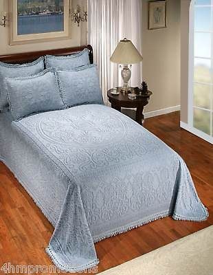 HAMPTON Center Motif Bedspread Full Size 70/30 Cotton Poly 96 x 110 