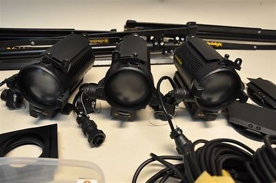 Dedolight DLH2 3 light Kit+DT 150 Power Supply