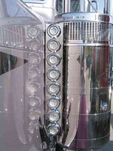 Peterbilt 379 Rear Air Cleaner Light Bar 13 Donaldson