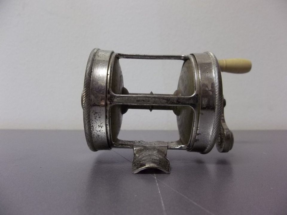 JZ888 Rare A. F. MEISSELBACH MFG. CO. Tripart 80 YD CASTING REEL No 