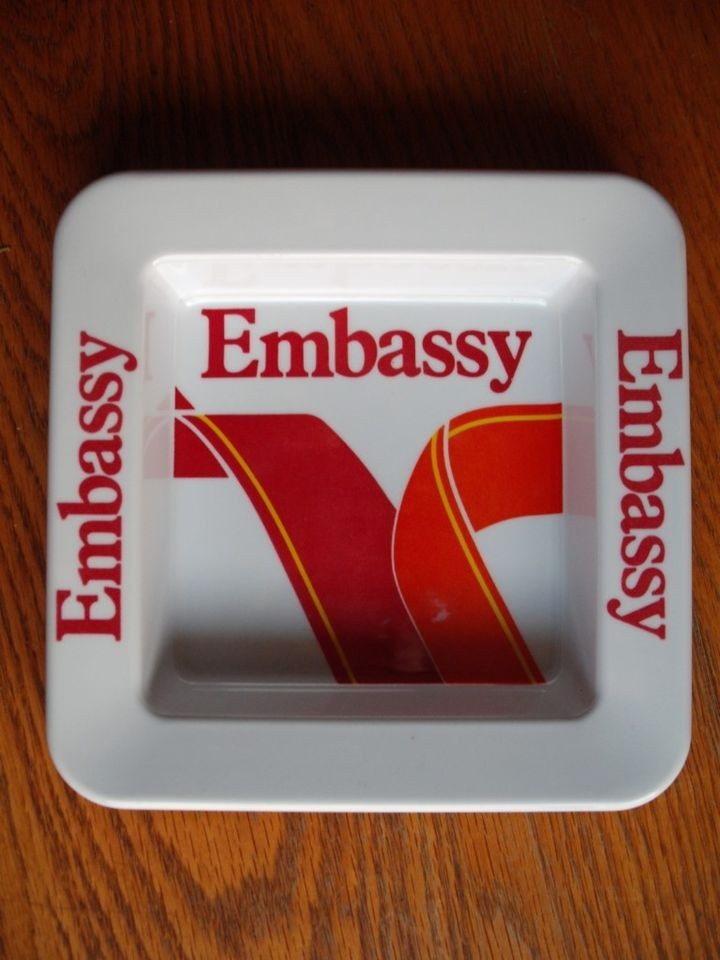 EMBASSY SQUARE MELAMINE ADVERTISING BAR CIGARETTE ASHTRAY VINTAGE 