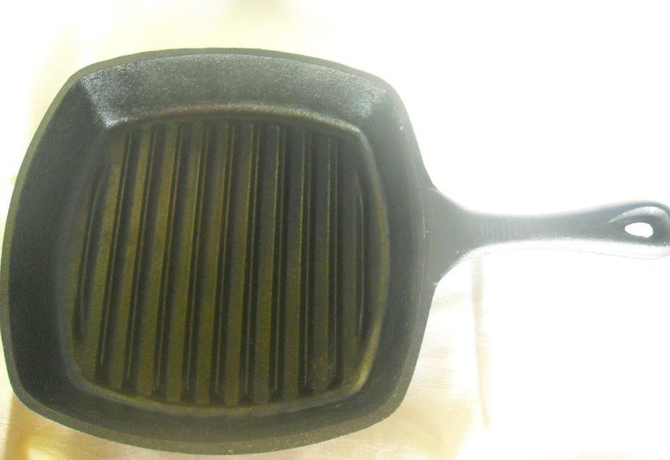 Emeril Cast Iron Griddle Skillet 10X10