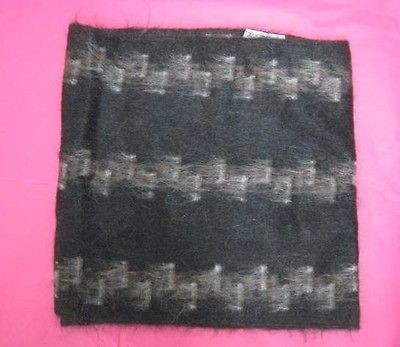 EMPORIO ARMANI VERY SOFT AND WARM MENS SCARF #82