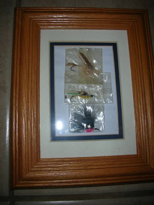 Vintage Fly Fishing Shadowbox   3 Flies