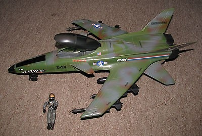 GI JOE 1998 Conquest X 30 Toys r Us exclusive with box