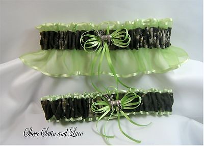 MOSSY OAK CAMOUFLAGE Wedding Garters Lime Green Garter camo