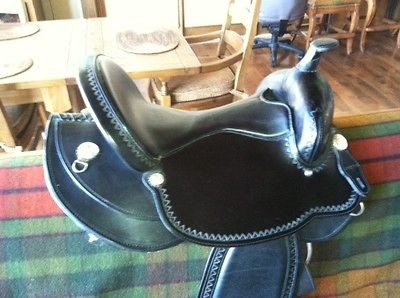 New $1,850 Tex Tan Flex Western Trail Saddle 17 Flex   FLAIR System 