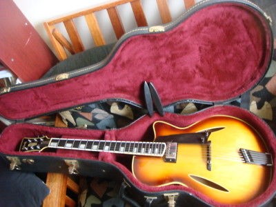 1983 McCURDY MODERNA DANGELICO DAQUISTO ARCHTOP OHSC, 1/3 