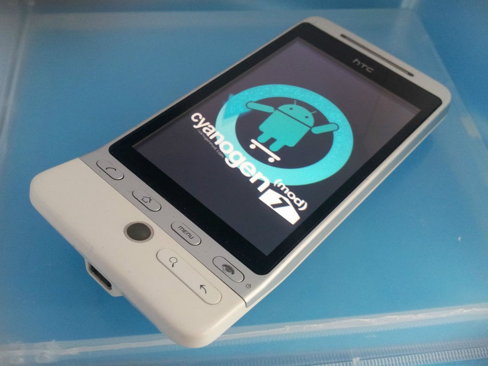 htc hero unlocked in Cell Phones & Smartphones