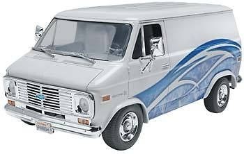 revell 1 24 1977 chevy van plastic model kit expedited