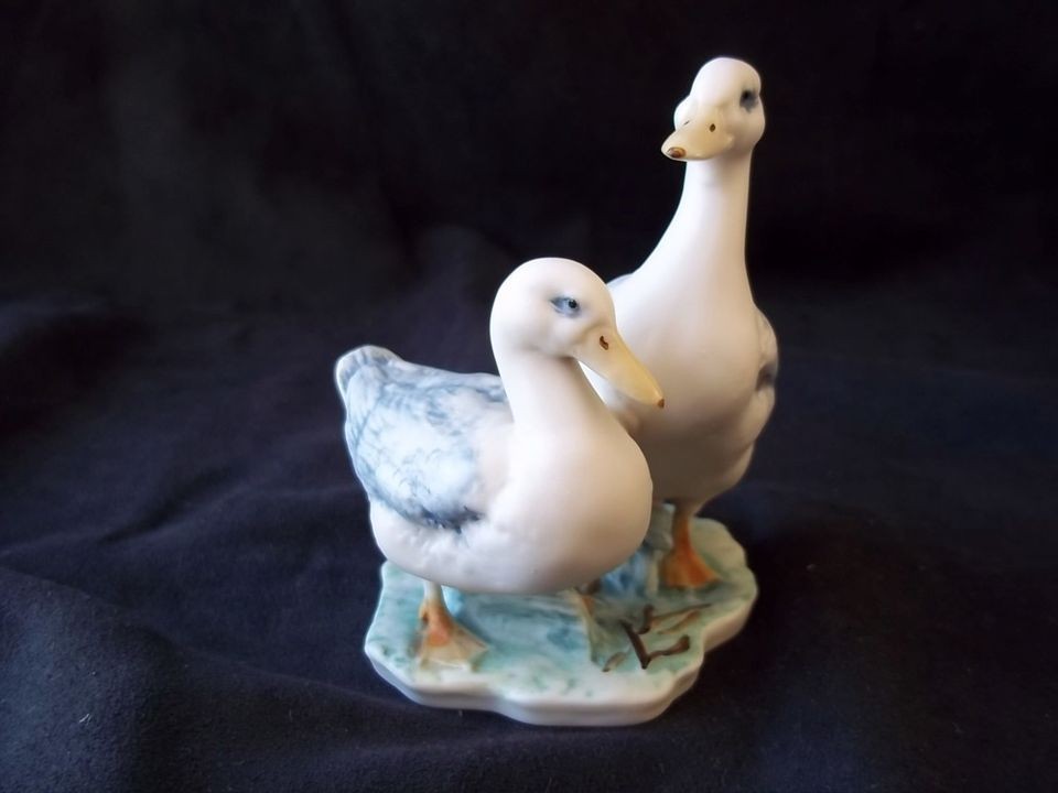 KAISER Porcelain PAIR OF DUCKS Hand Painted Bisque #483 EXQUISITE 