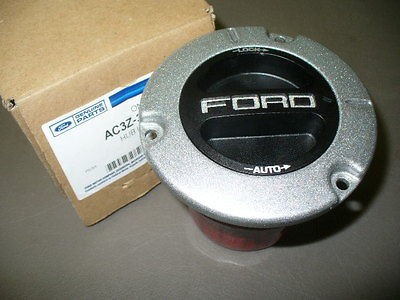   Ford F 250, F 350, F 450, F 550 Super Duty LOCKING HUB (1C3Z*3B396*DA