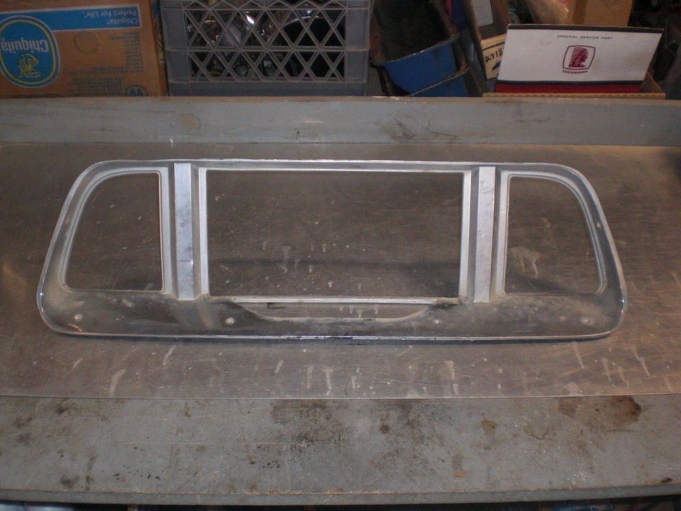 1970 LINCOLN MARK III REAR BUMPER LICENSE PLATE & BACKUP LIGHT 