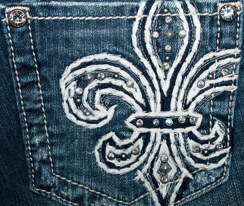 MISS ME JEANS WHITE STITCHED FLEUR DE LIS BOOT CUT VERY CUTE