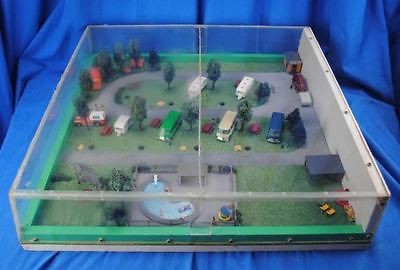 Strange Vtg Campground Scene Model In Display Case Toy Hot Wheels Camp 