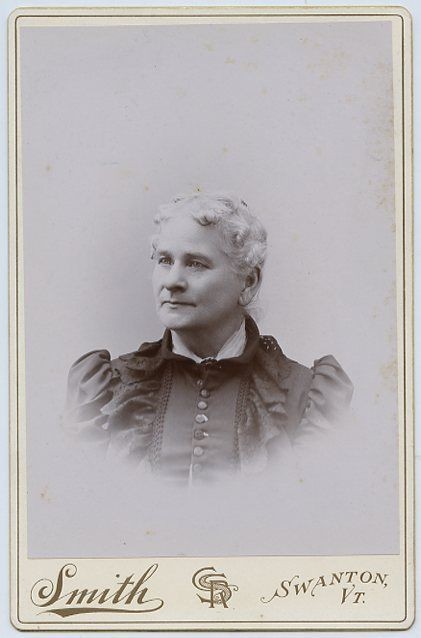 Cabinet Photo   Swanton, Vermont   Nice Looking Older Lady   Fancy 