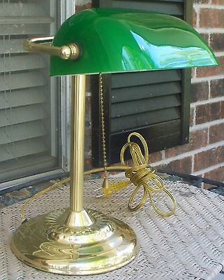   GREEN Glass SHADE Brass Bankers Piano Desk TABLE LAMP Pull Chain