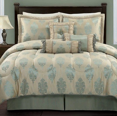 7pcs queen ayres bedding comforter set  and 30