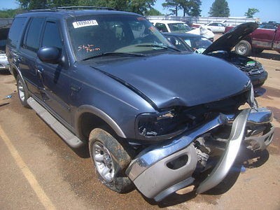 01 ford expedition tv vhs player in center console  32 99 