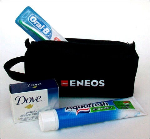 Toiletry Bag Mini Black for traveling cosmetics, men and women