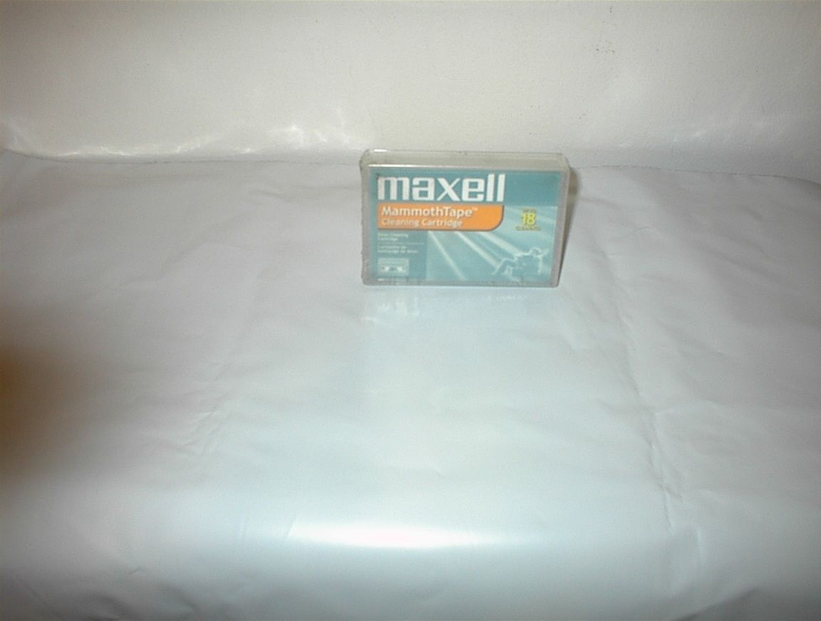 MAXELL MAMMOTH TAPE CLEANING CARTRIDGES 8mm UP TO 18 CLEANINGS NEW 