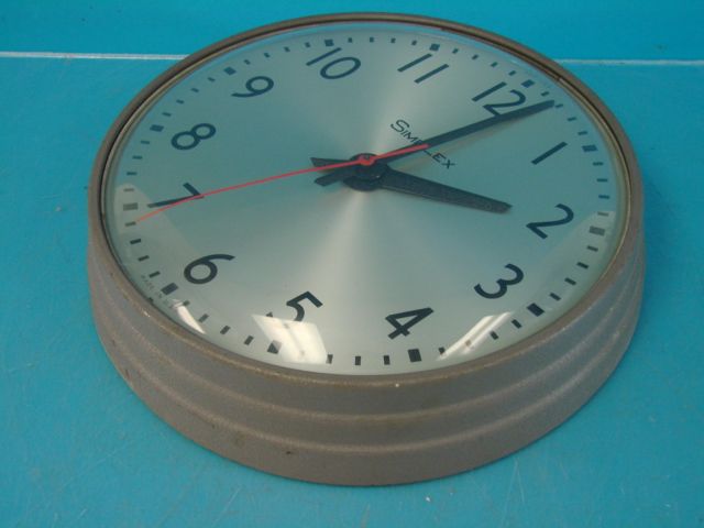 Vtg Simplex A107 Wall Mount School Electric Wall Mount Clock 13 