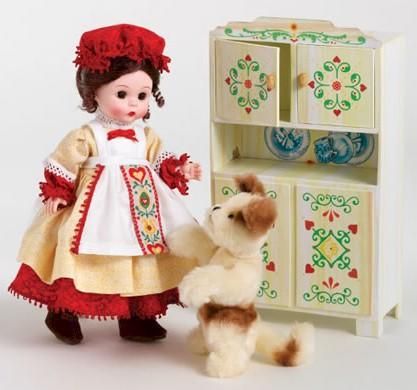 Madame Alexander Doll Old Mother Hubbard 3985 w Furniture Dog MSRP $95 