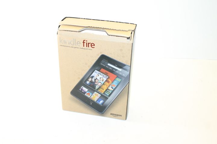 functional  kindle fire 8gb d01400 digital book reader