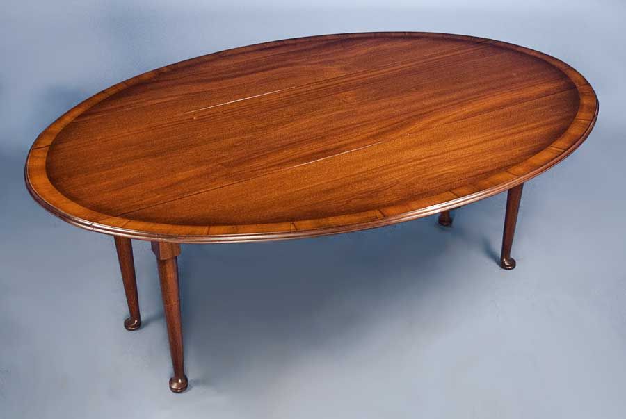 English Antique Style Mahogany Drop Leaf Dining Table