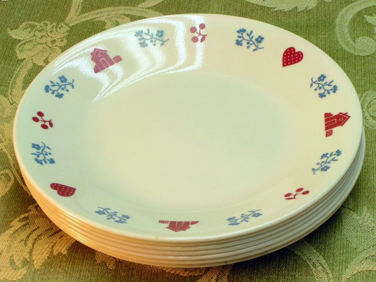 Hometown Corning Corelle Lot 7 Bread Plates Red Hearts