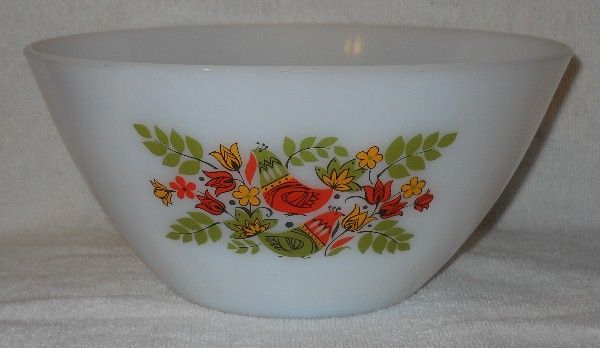 Arcopal France Bird and Floral Pattern Mixing Bowl