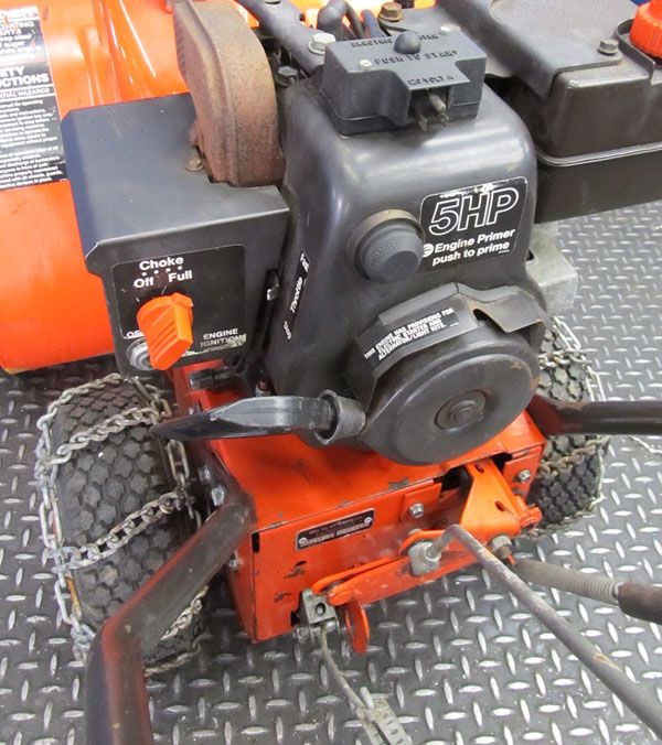 ARIENS 24 COMPACT GAS POWERED WALK BEHIND SNOWBLOWER   #ST524