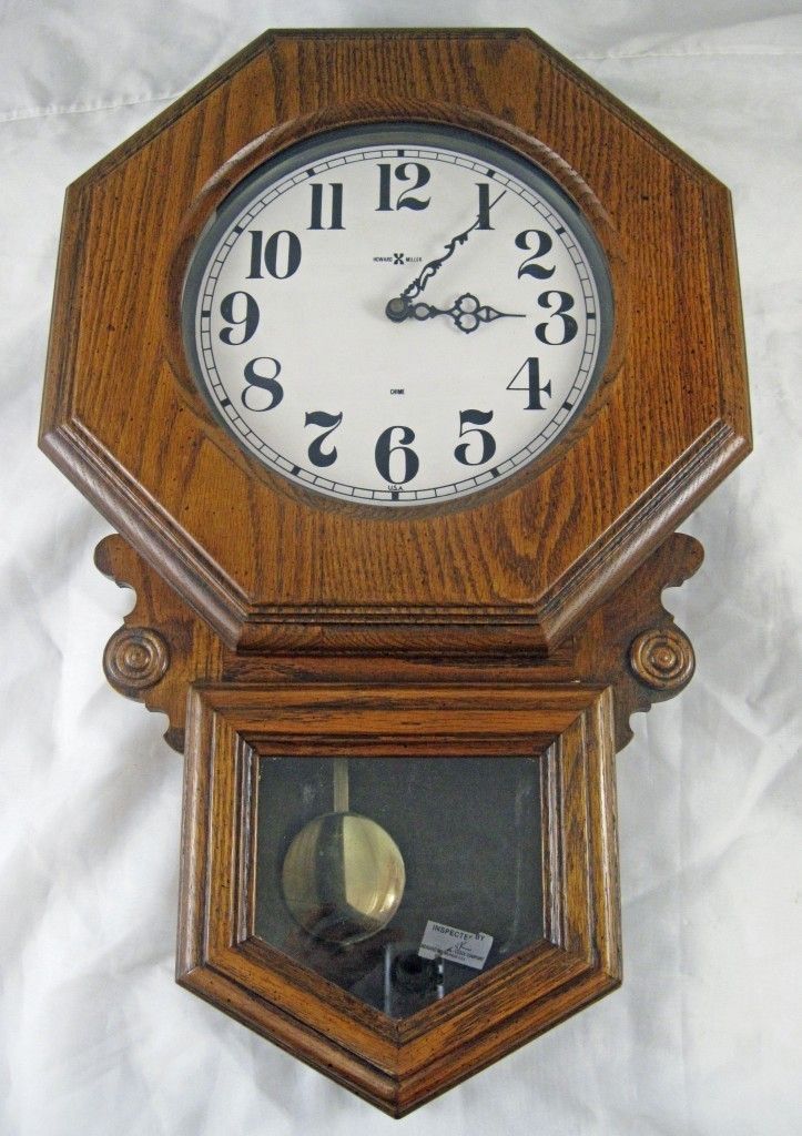 Vintage HOWARD MILLER OAK QUARTZ HANGING WALL CLOCK CHIME SCHOOL HOUSE 