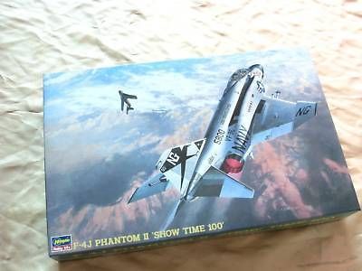 Hasegawa 07206 1/48 F 4J Phantom II Show Time 100