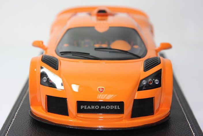 PEAKO GUMPERT APOLLO ORANGE RESIN 118 MODEL CAR NEW SEALED NEW SEALED