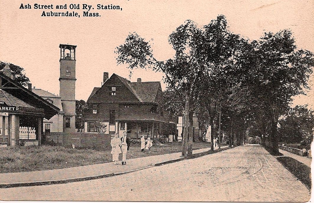 EARLY AUBURNDALE, MA POSTCARD ASH STREET AND OLD RAILROAD STATION 