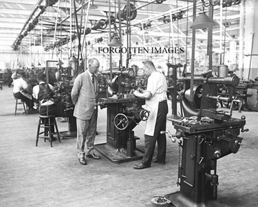 ATWATER KENT IN FACTORY TOOLROOM 1920s Photograph